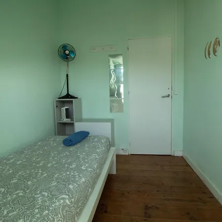 Lime Stone Pensión *