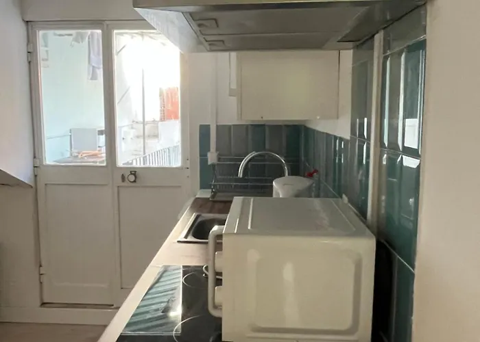 Πανσιόν Lime Stone *